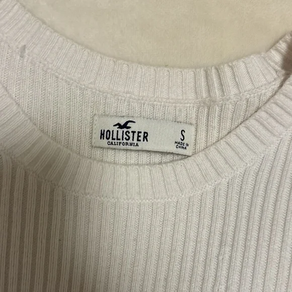 hollister white fitted ribbed sweater with black stripes - Picture 2 of 4
